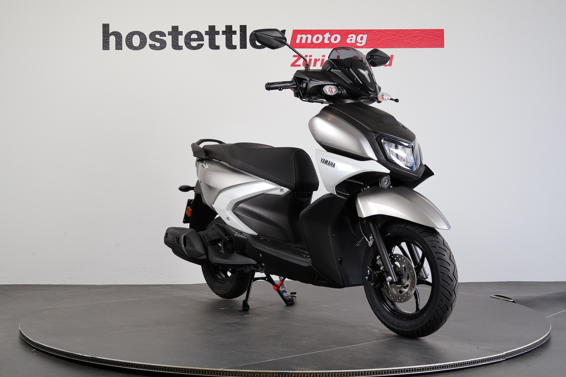 YAMAHA RayZR