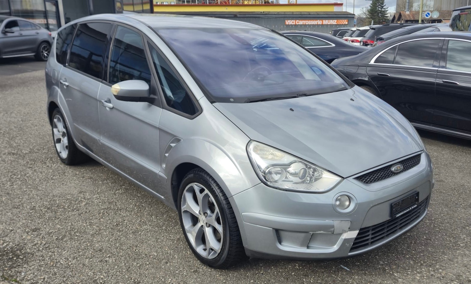 FORD S-Max 2.0 TDCi Titanium Automatic-image-1