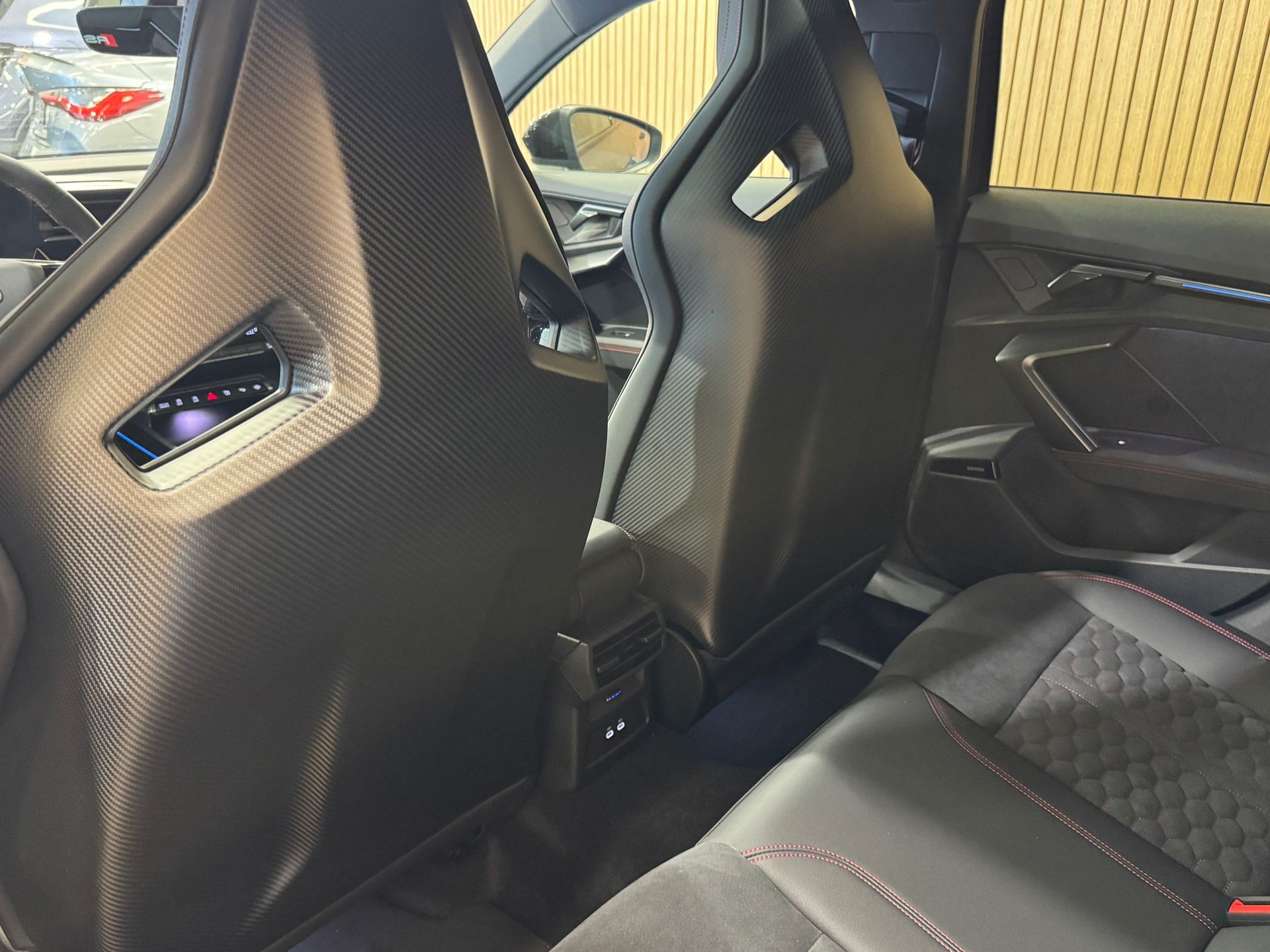 AUDI RS3 Sportback 2.5 TSI quattro S-tronic *Daytonagrau*-image-28