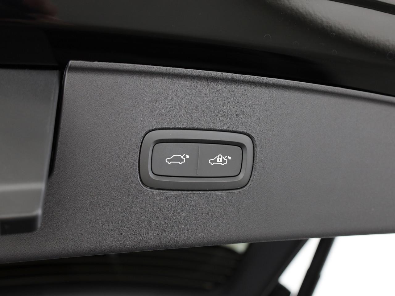 VOLVO EX90 Twin Performance Ultra AWD-image-19
