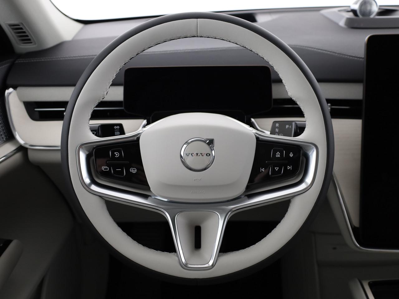 VOLVO EX90 Twin Performance Ultra AWD-image-13