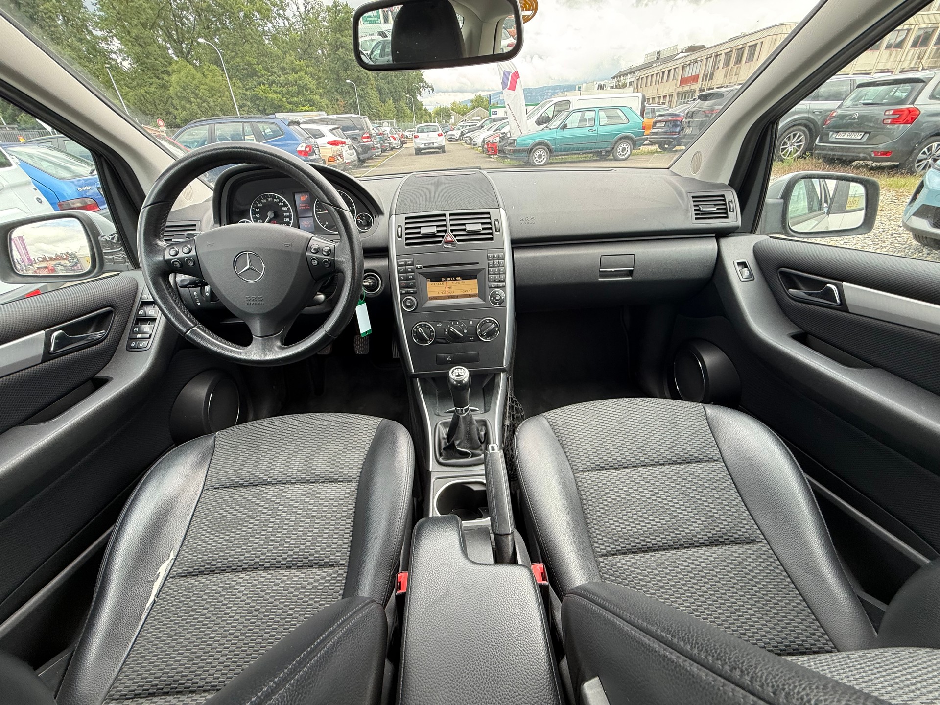 MERCEDES-BENZ A 180 (170) BlueEfficiency Avantgarde Selection-image-10