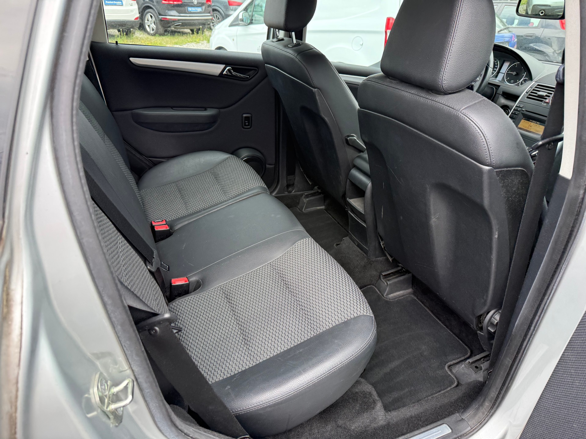 MERCEDES-BENZ A 180 (170) BlueEfficiency Avantgarde Selection-image-11