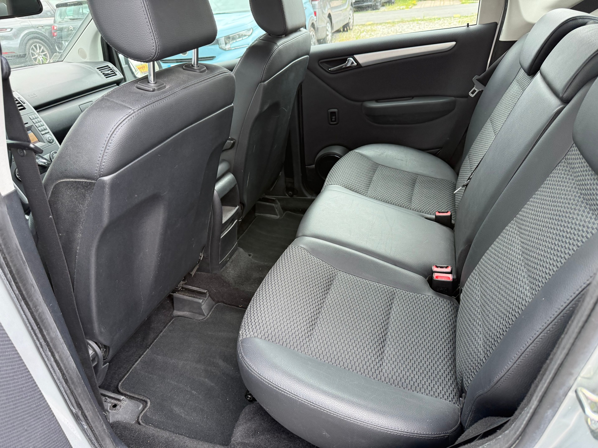 MERCEDES-BENZ A 180 (170) BlueEfficiency Avantgarde Selection-image-7