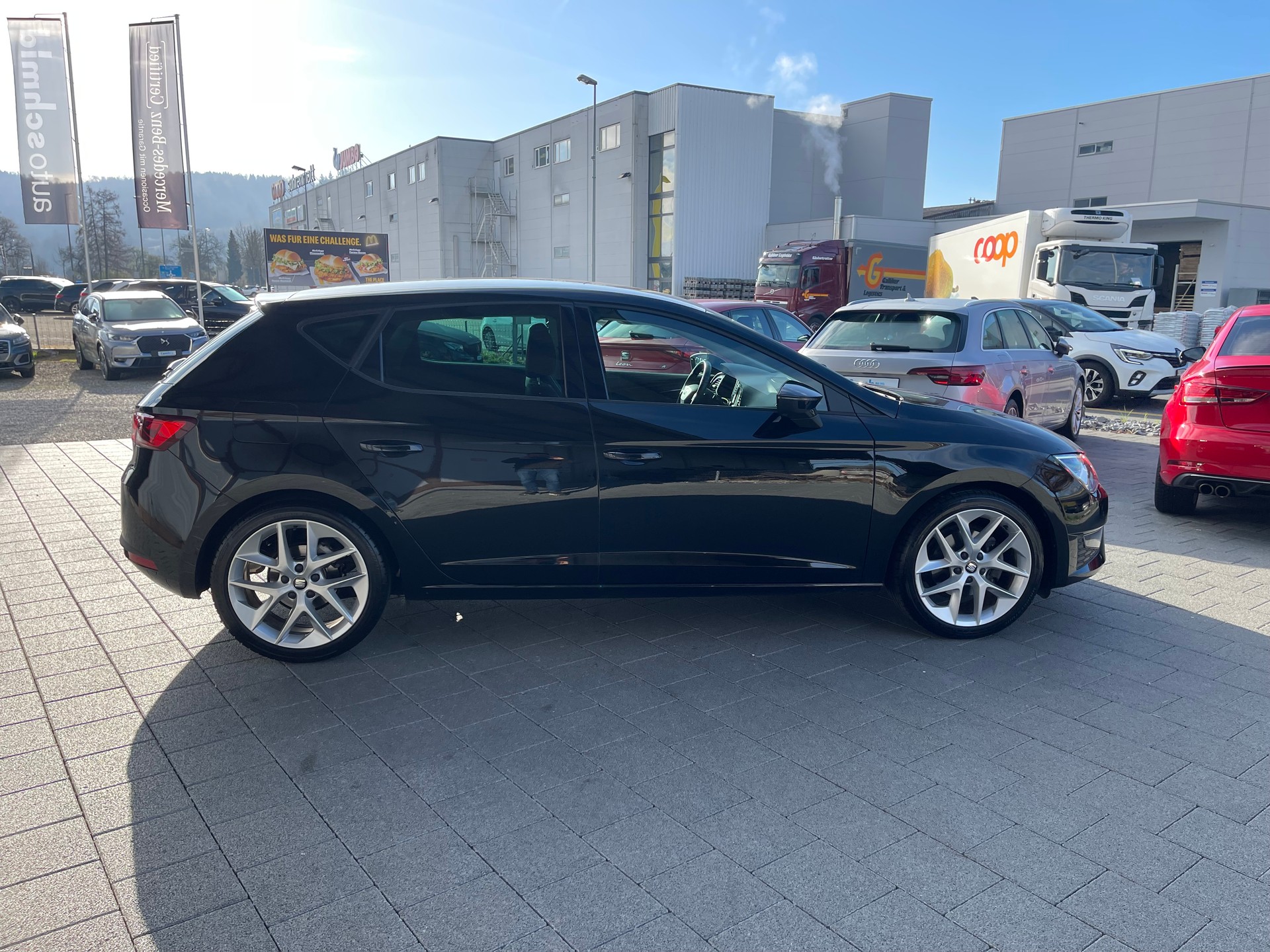 SEAT Leon 1.4 TSI Swiss FR-image-9