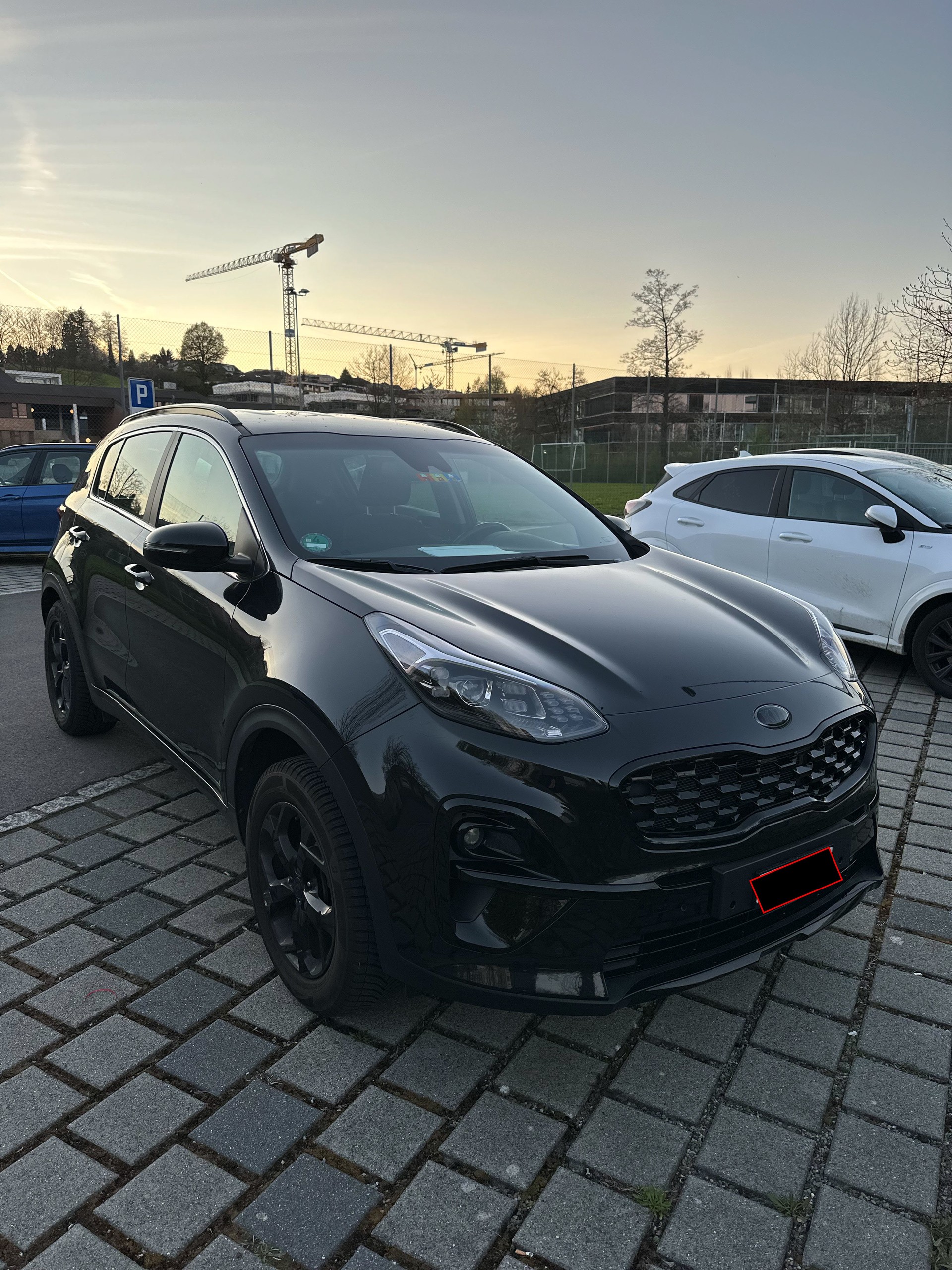 KIA 1.6 GDI AWD Black Edition-image-0