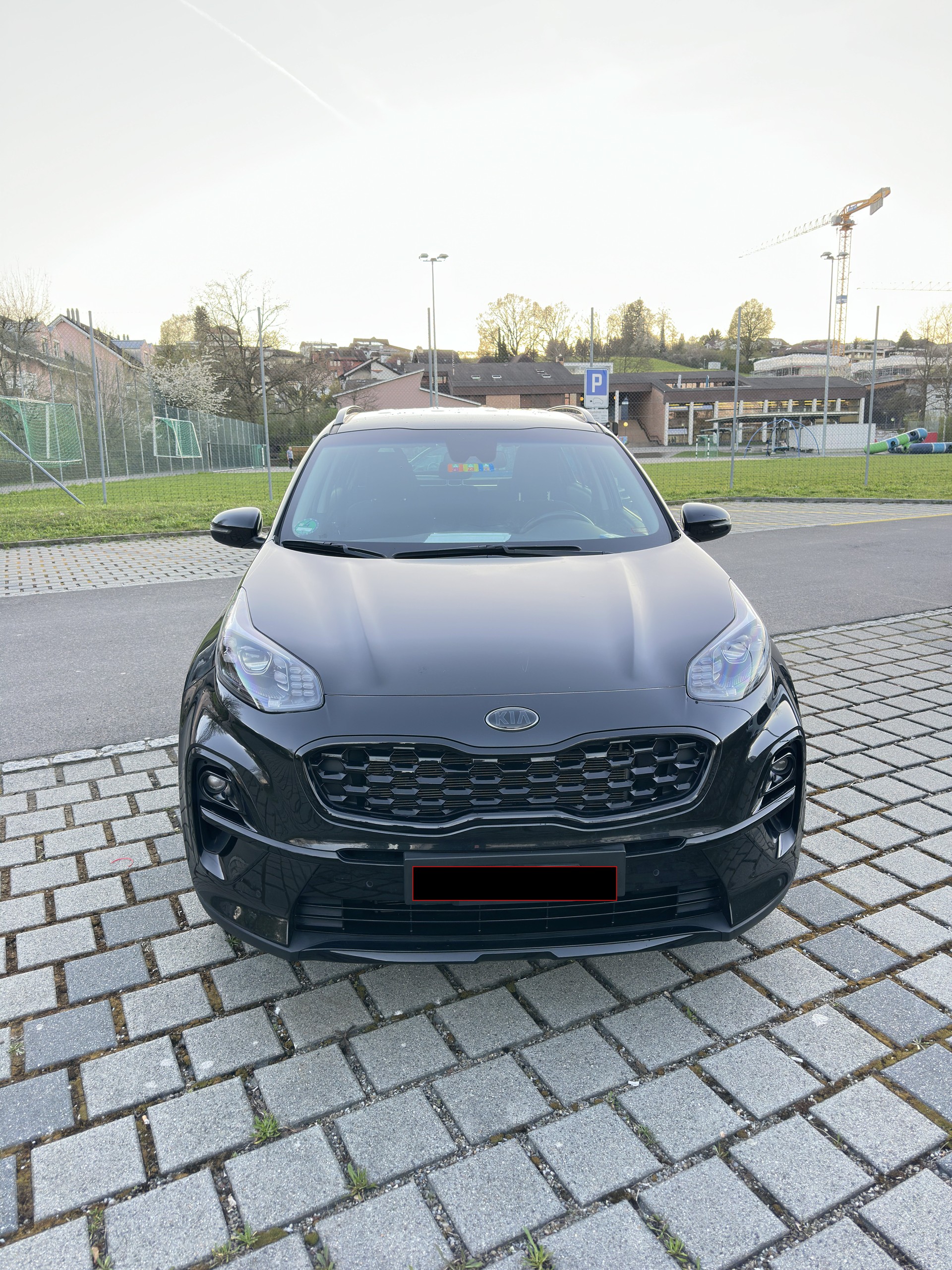 KIA 1.6 GDI AWD Black Edition-image-1
