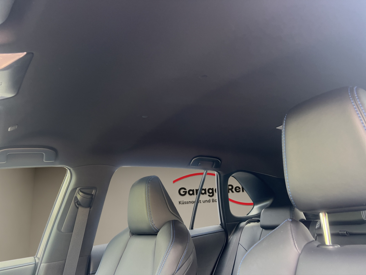 TOYOTA RAV4 2.5 HEV Style-image-10