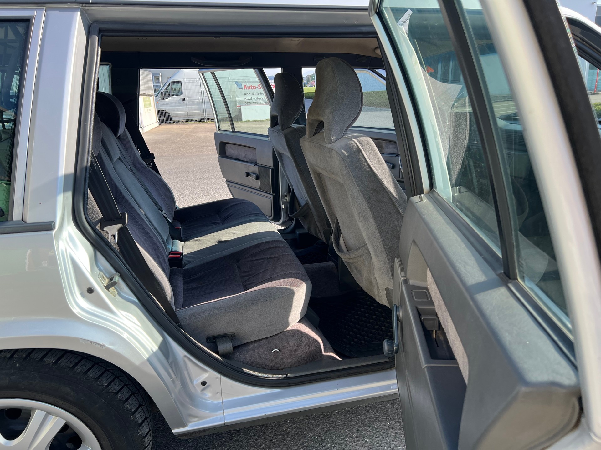 VOLVO 940 2.3 GL-image-9