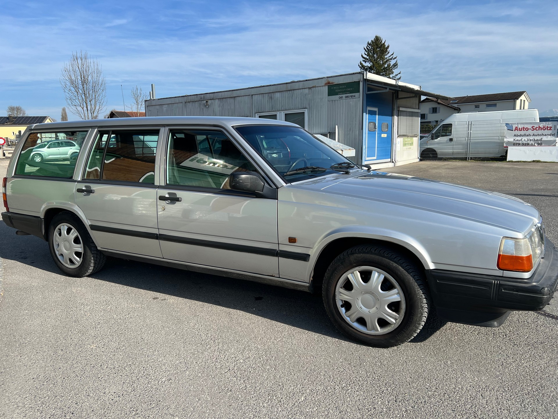 VOLVO 940 2.3 GL-image-2