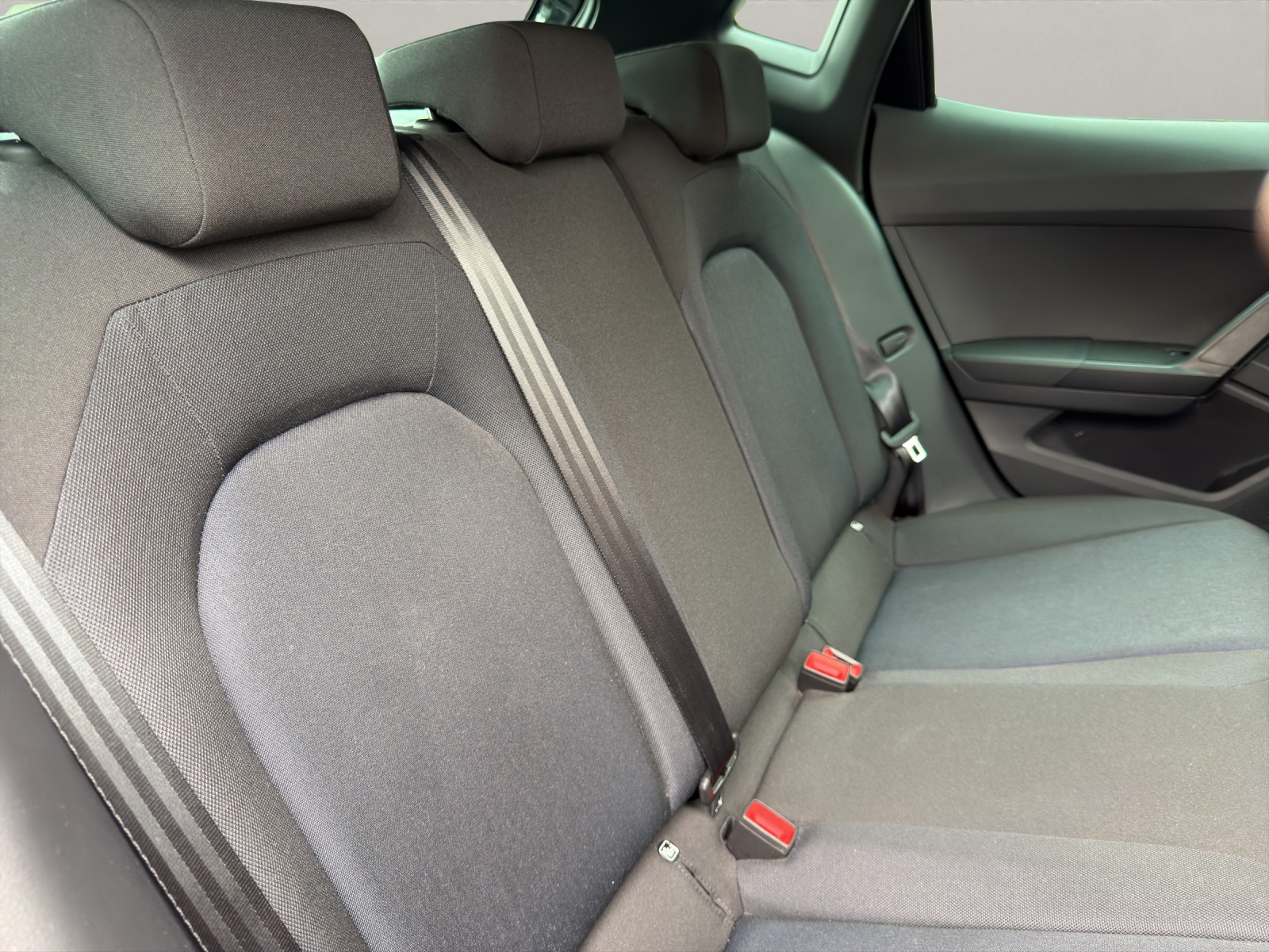SEAT Ibiza 1.0 TSI 115 FR DSG-image-13