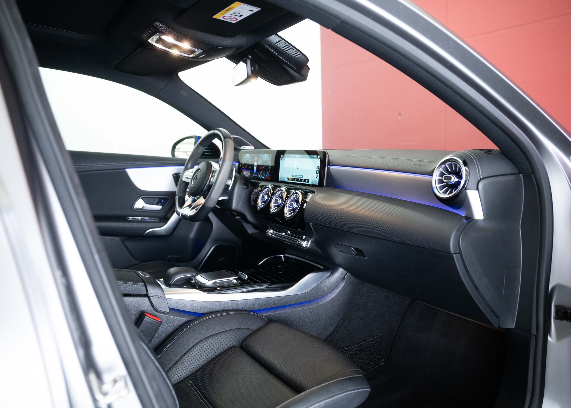 MERCEDES-BENZ A 45 S AMG (Swiss car, sublime condition, Performance seats, Premium Plus Package)-image-21