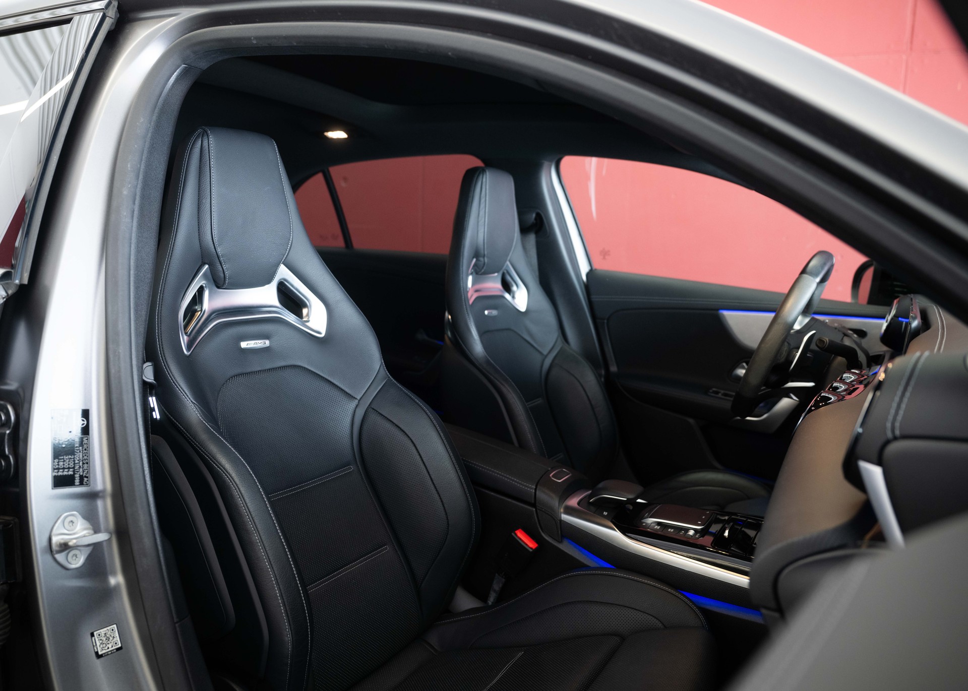 MERCEDES-BENZ A 45 S AMG (Swiss car, sublime condition, Performance seats, Premium Plus Package)-image-25