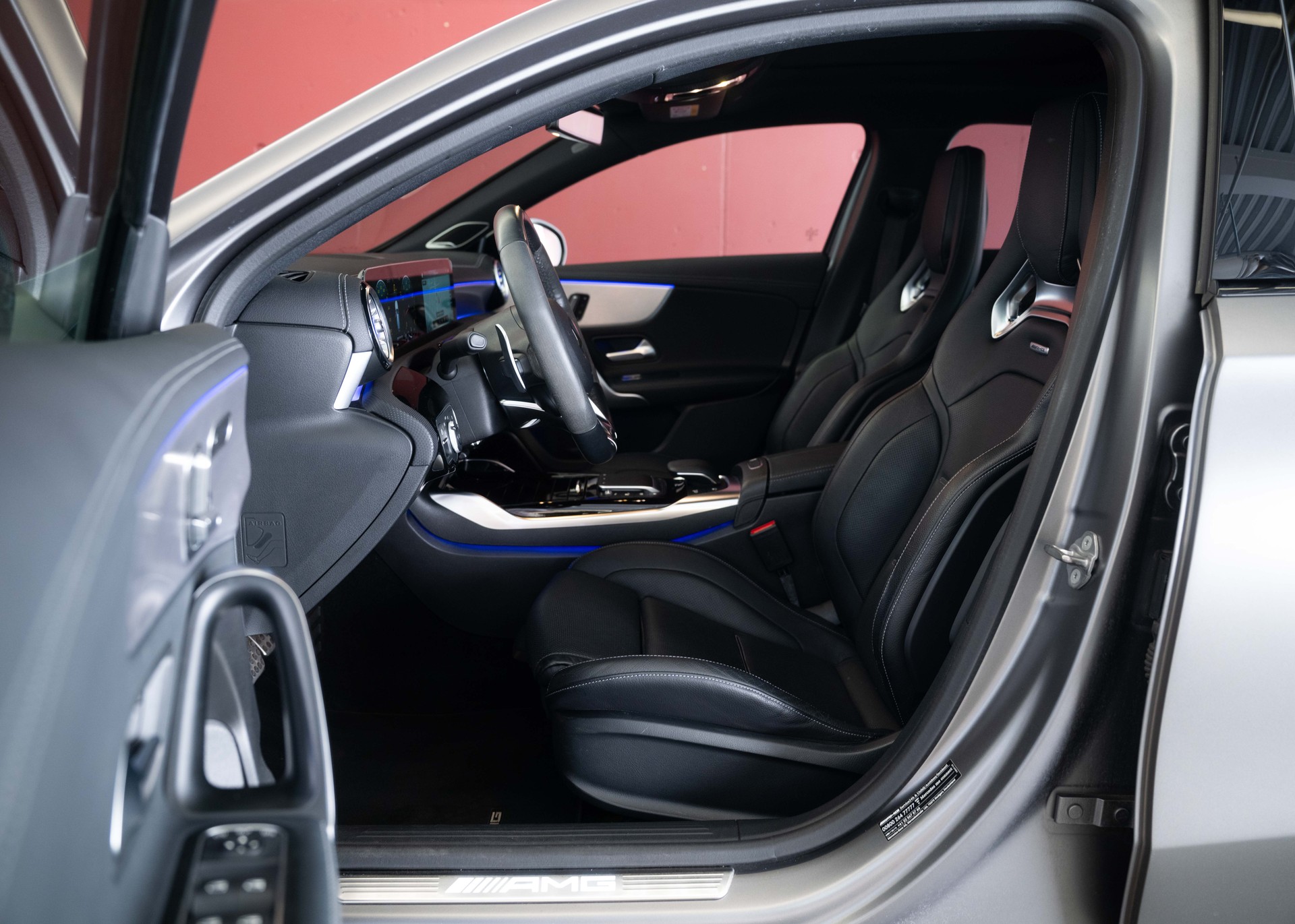 MERCEDES-BENZ A 45 S AMG (Swiss car, sublime condition, Performance seats, Premium Plus Package)-image-22