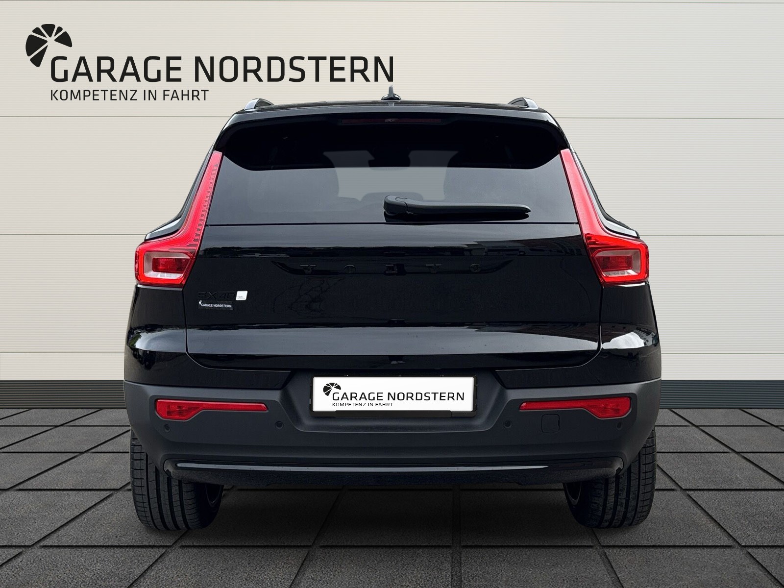 VOLVO EX40 Twin Black Edition AWD-image-3