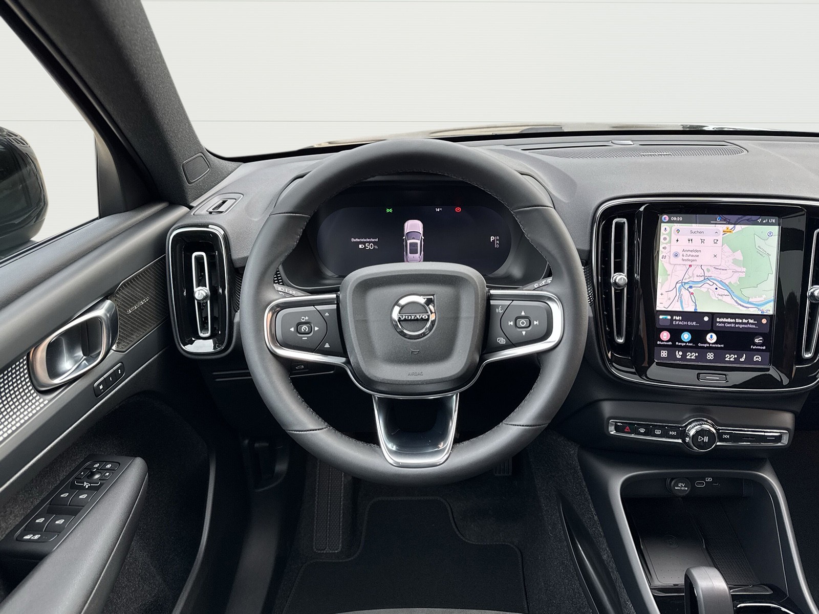 VOLVO EX40 Twin Black Edition AWD-image-13