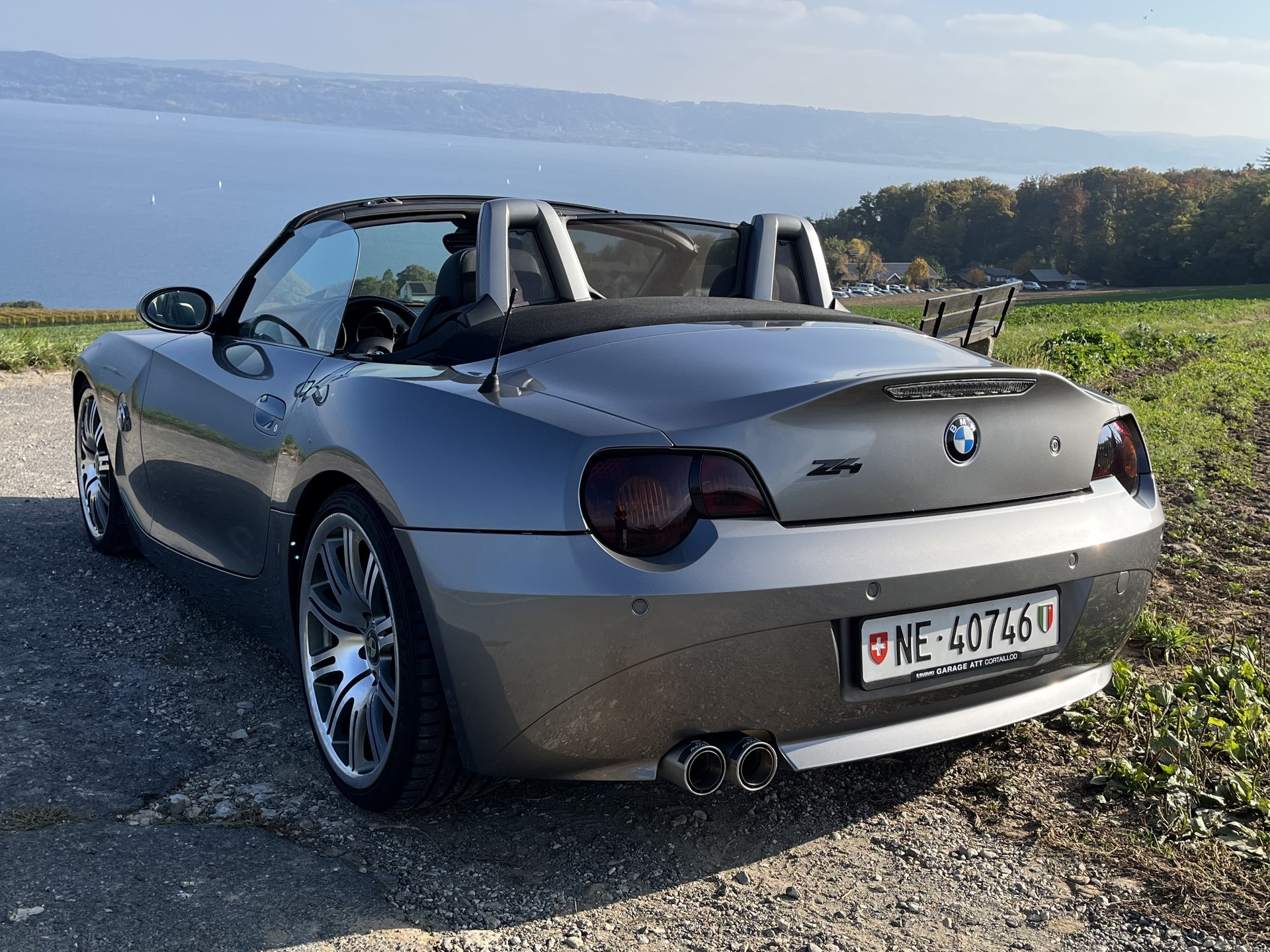 BMW 3.0i Roadster-image-5