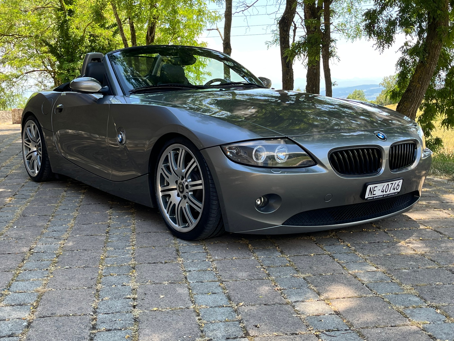 BMW Z4 3.0i Roadster-image-5