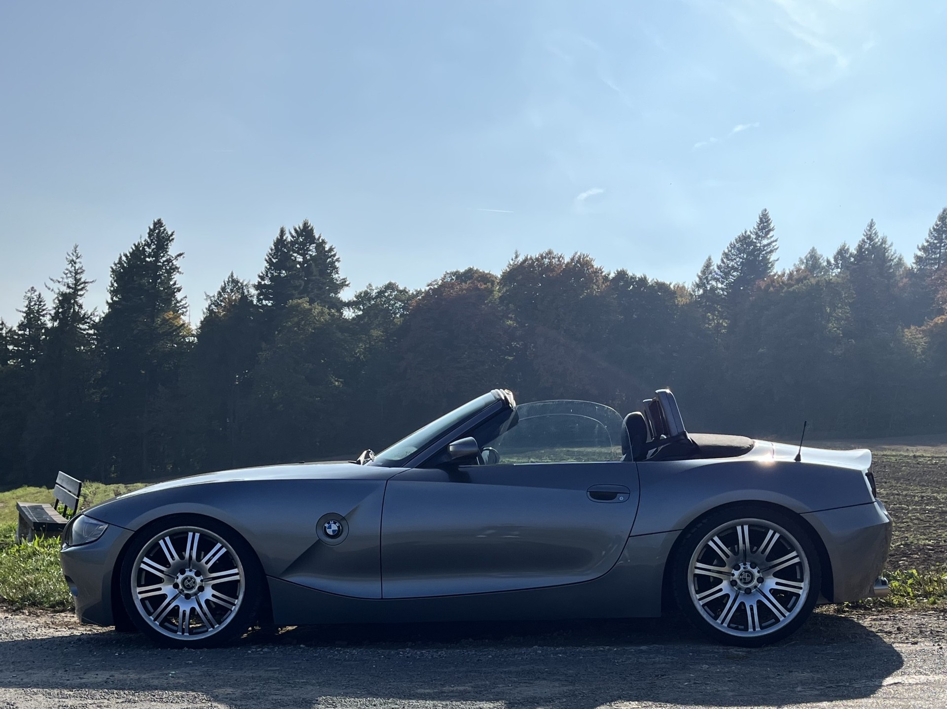 BMW 3.0i Roadster-image-2