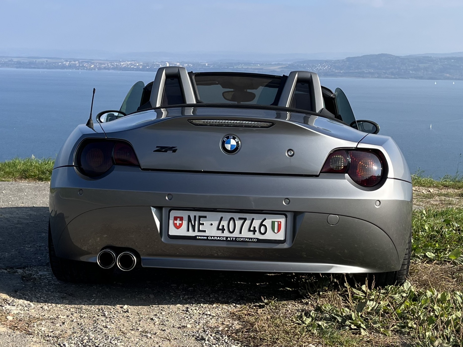 BMW 3.0i Roadster-image-9