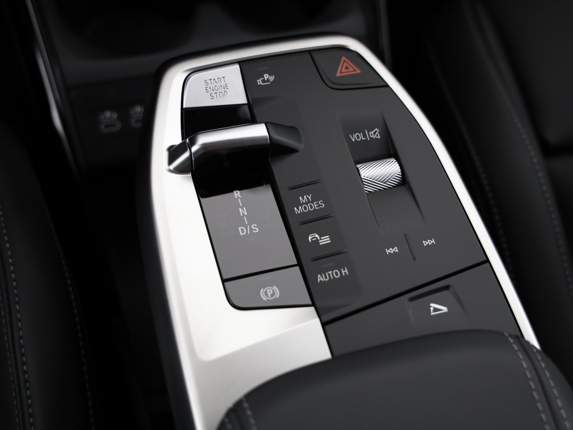 BMW 223d xDrive SDKG Active Tourer-image-17