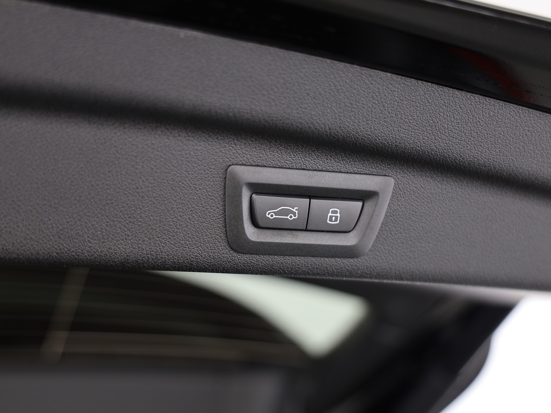 BMW 223d xDrive SDKG Active Tourer-image-8