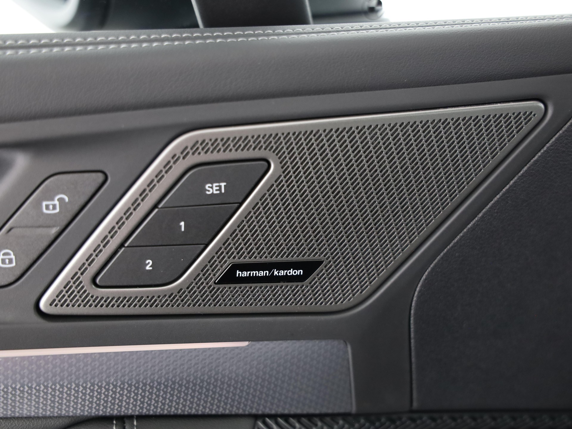 BMW 223d xDrive SDKG Active Tourer-image-11