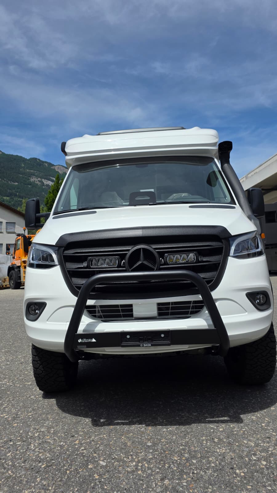 HYMER MLT 580 4x4 by capricorntrucks.ch-image-2