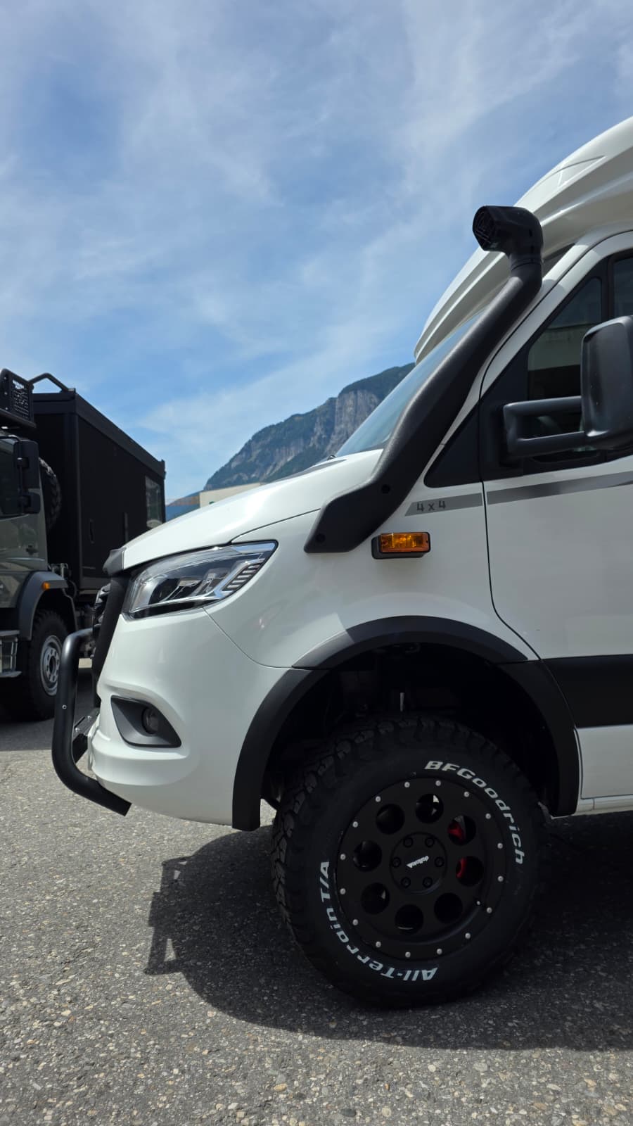 HYMER MLT 580 4x4 by capricorntrucks.ch-image-1