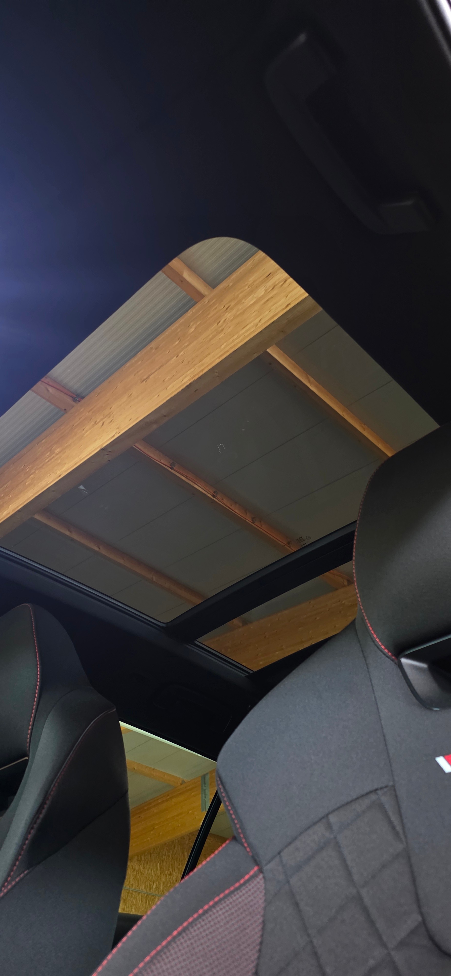 SKODA Octavia Combi 2.0 TSI DSG RS *Anhängerkupplung*Panoramadach*Spurhalte-AbstandAssisten*CarPlay/AndroidAuto*Rückfahrkamera*-image-10