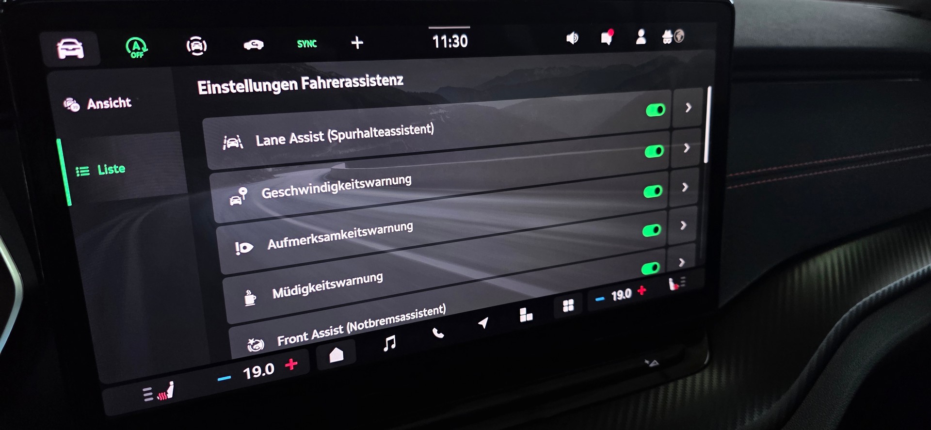 SKODA Octavia Combi 2.0 TSI DSG RS *Anhängerkupplung*Panoramadach*Spurhalte-AbstandAssisten*CarPlay/AndroidAuto*Rückfahrkamera*-image-25