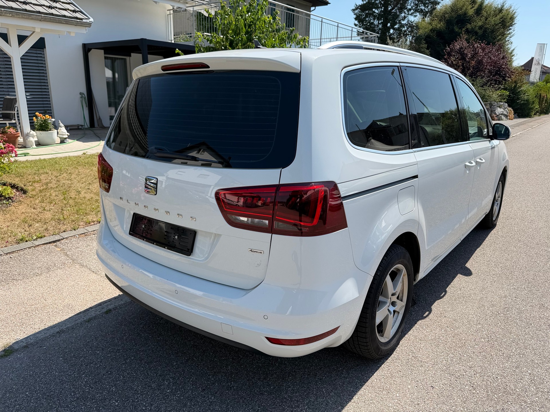 SEAT Alhambra 2.0 TDI 4Drive Style-image-5