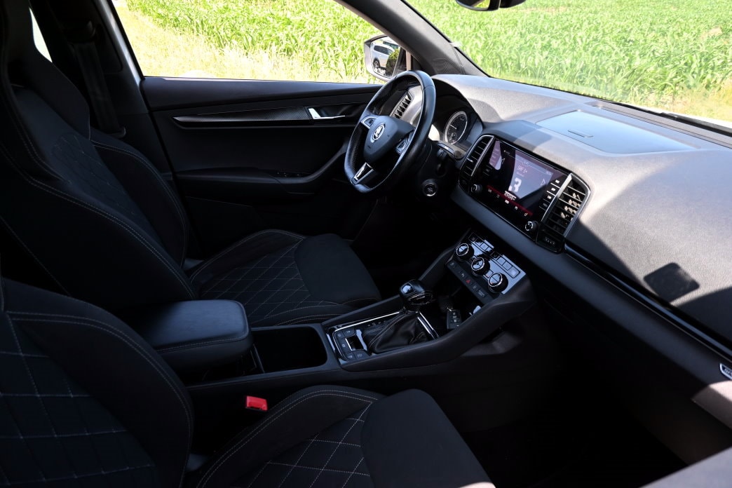 SKODA Karoq 2.0 TDI SCR SportLine 4x4 DSG-image-4