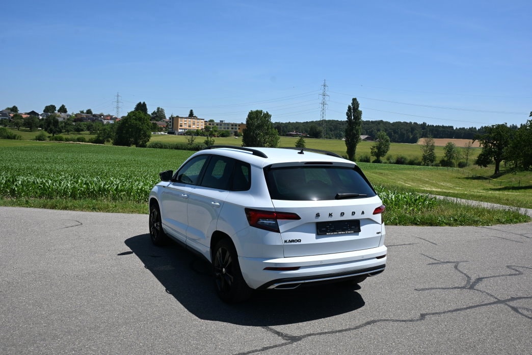 SKODA Karoq 2.0 TDI SCR SportLine 4x4 DSG-image-3