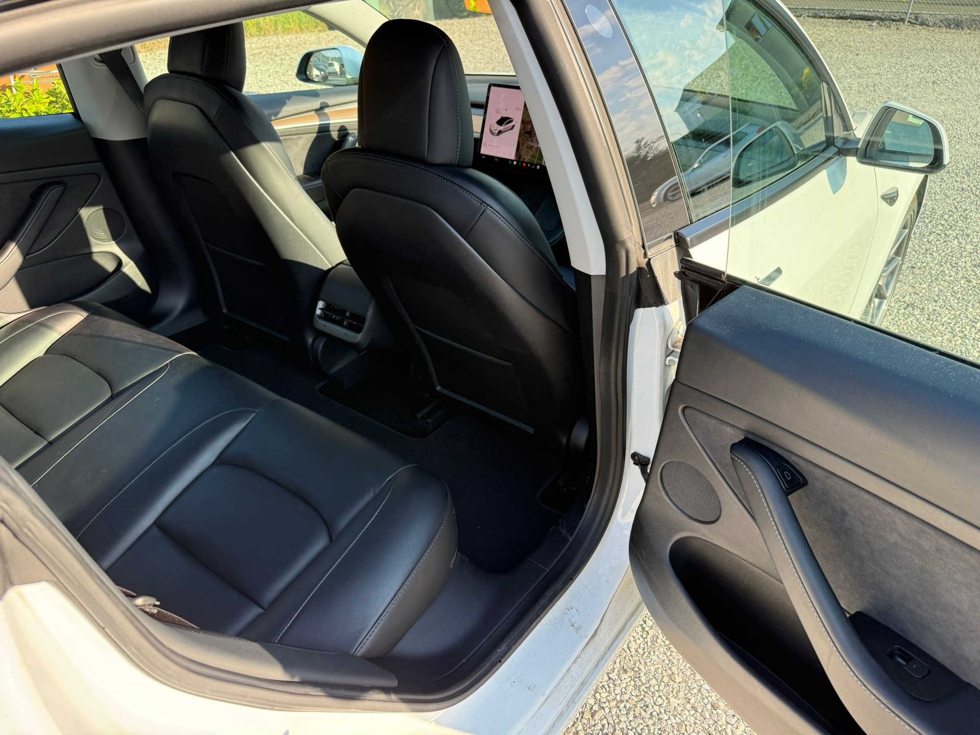 TESLA Model 3 AWD👌 Refresh👌Wärmepumpe👌-image-5