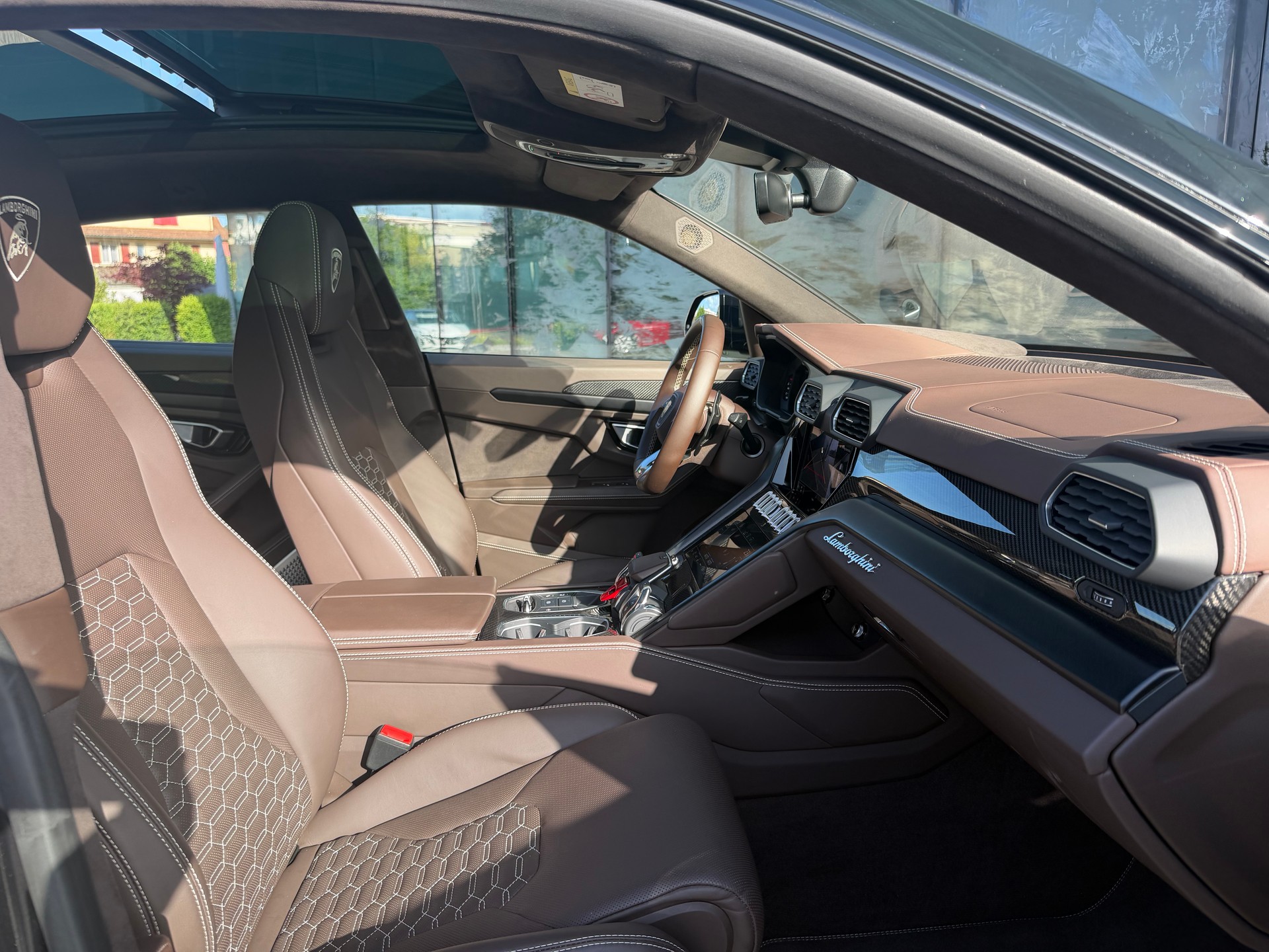 LAMBORGHINI 4.0-image-5