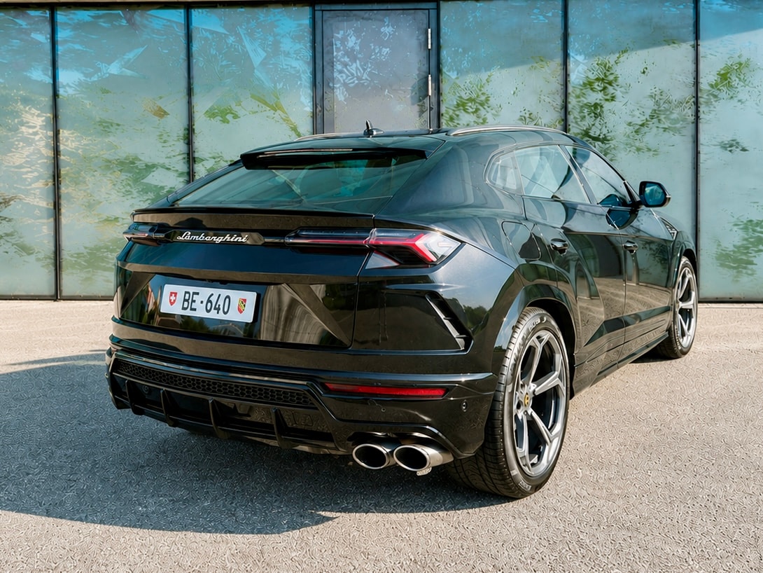 LAMBORGHINI 4.0-image-3