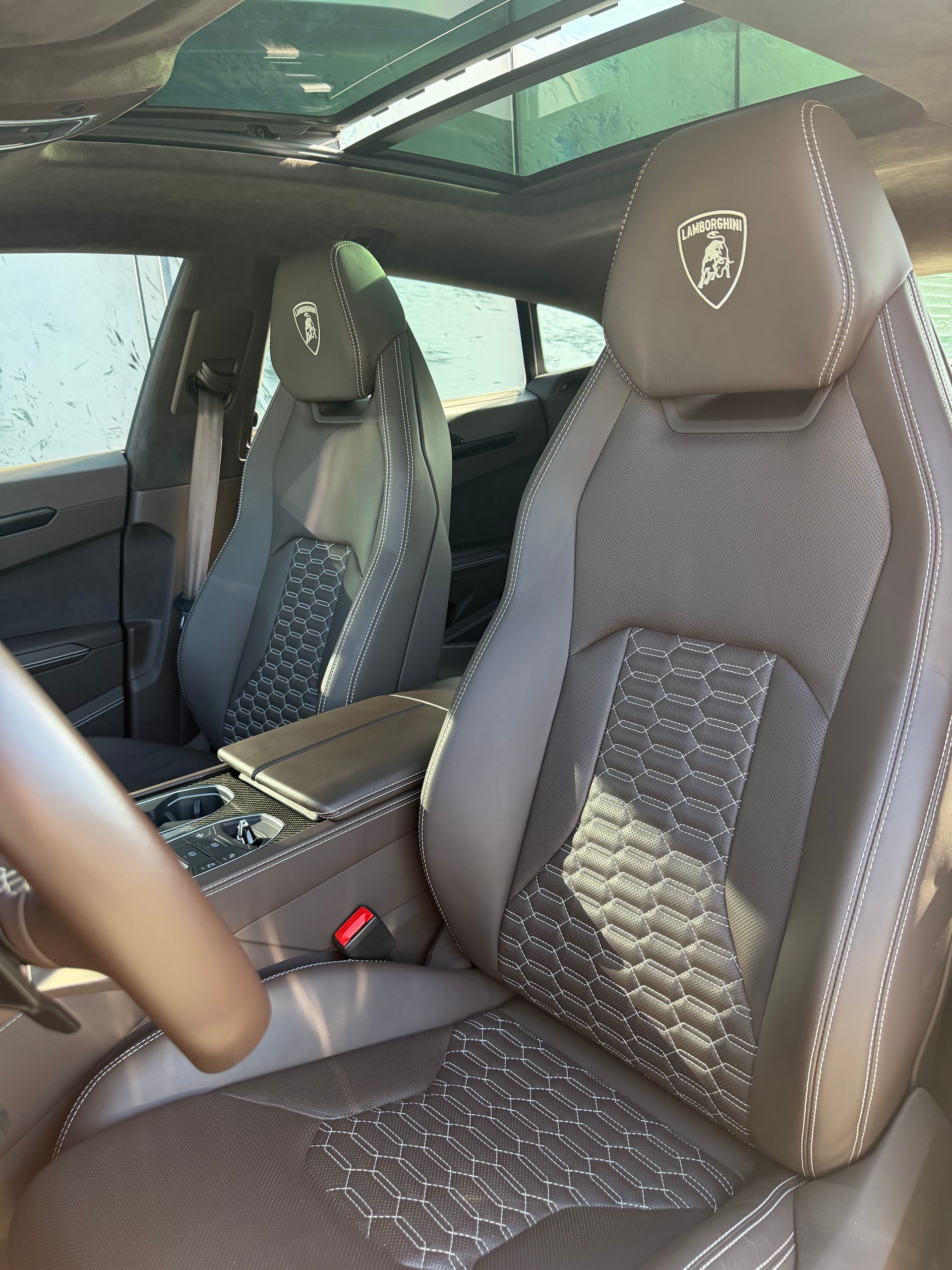LAMBORGHINI 4.0-image-8