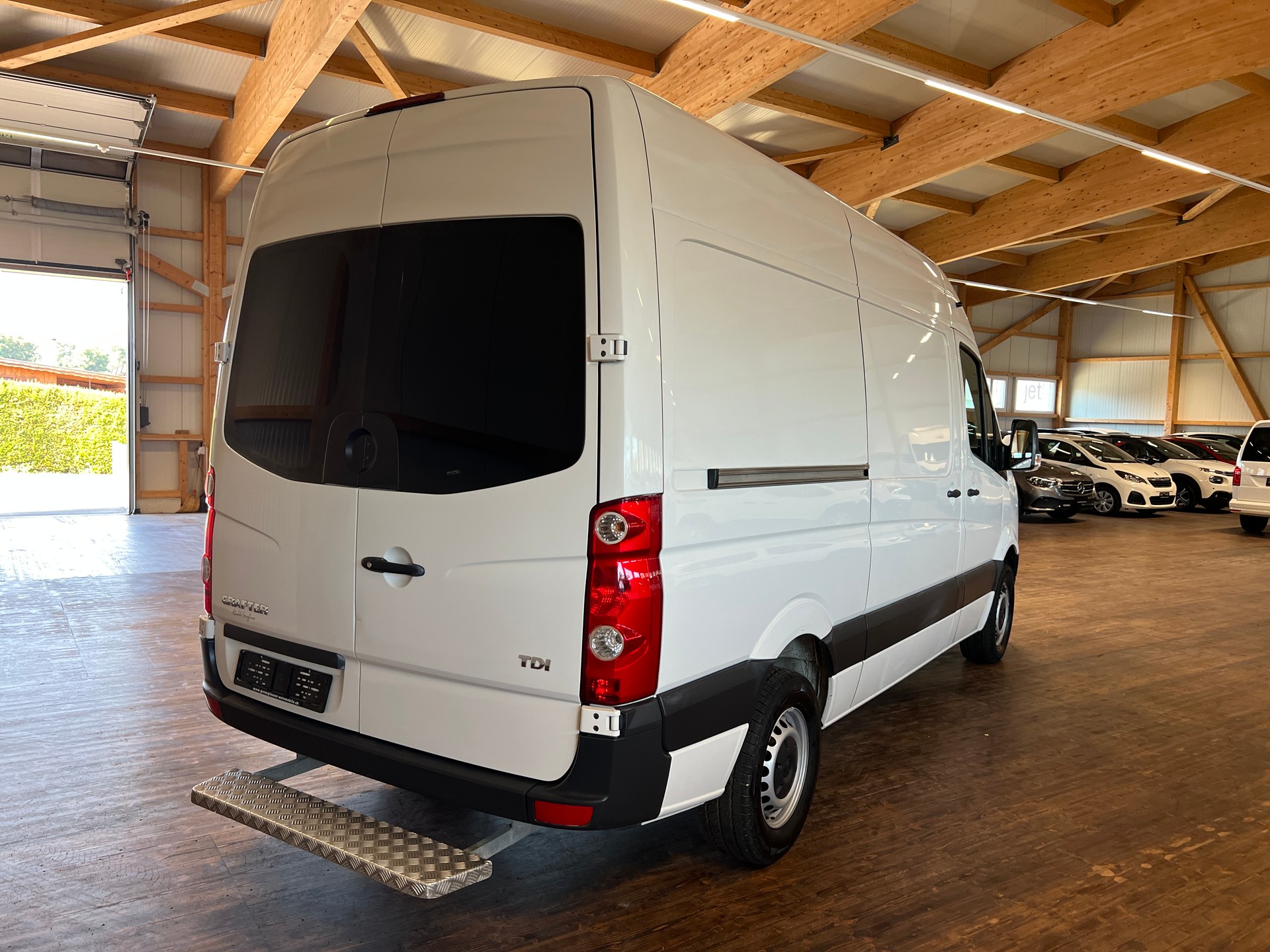 VW Crafter 35 2.0 TDI CR-image-4