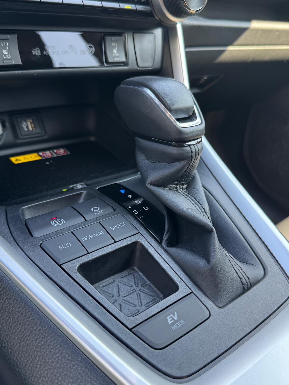 TOYOTA RAV-4 2.5 HSD Trend e-CVT 2WD-image-27