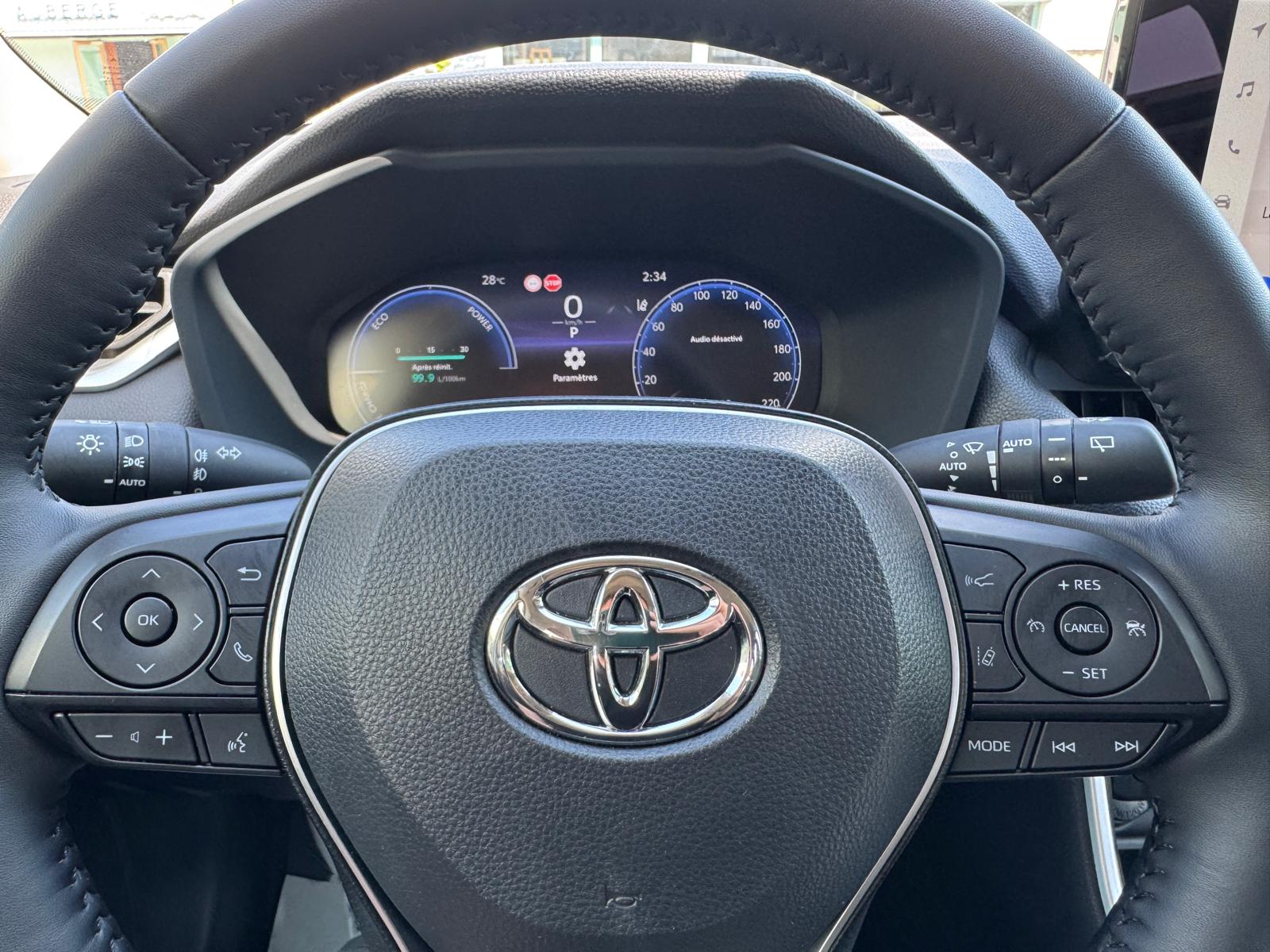 TOYOTA RAV-4 2.5 HSD Trend e-CVT 2WD-image-19