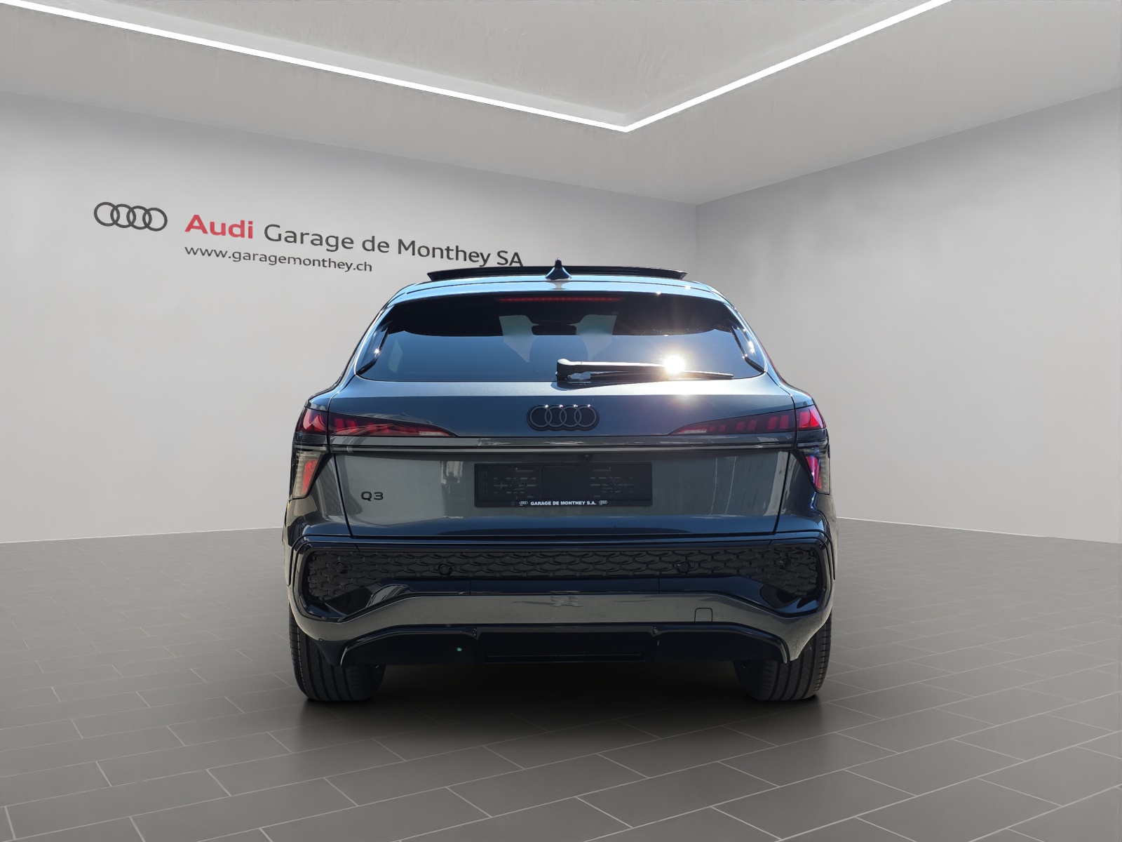 AUDI Q3 Sportback 110 kW TFSI S tronic-image-4