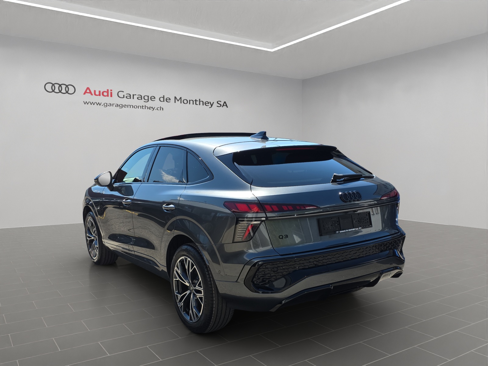 AUDI Q3 Sportback 110 kW TFSI S tronic-image-5