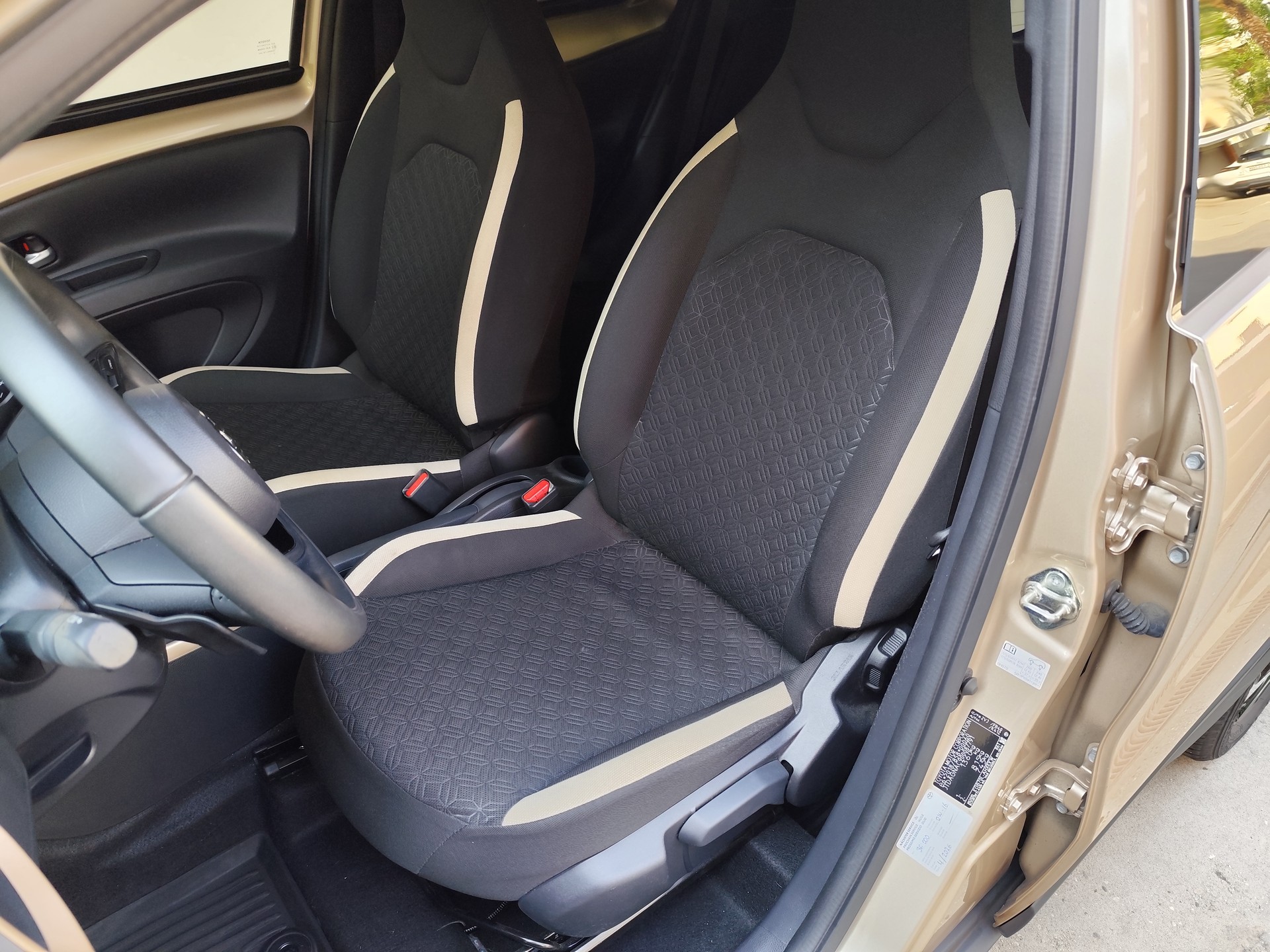 TOYOTA Aygo X 1.0 VVT-i Trend CVT-image-6