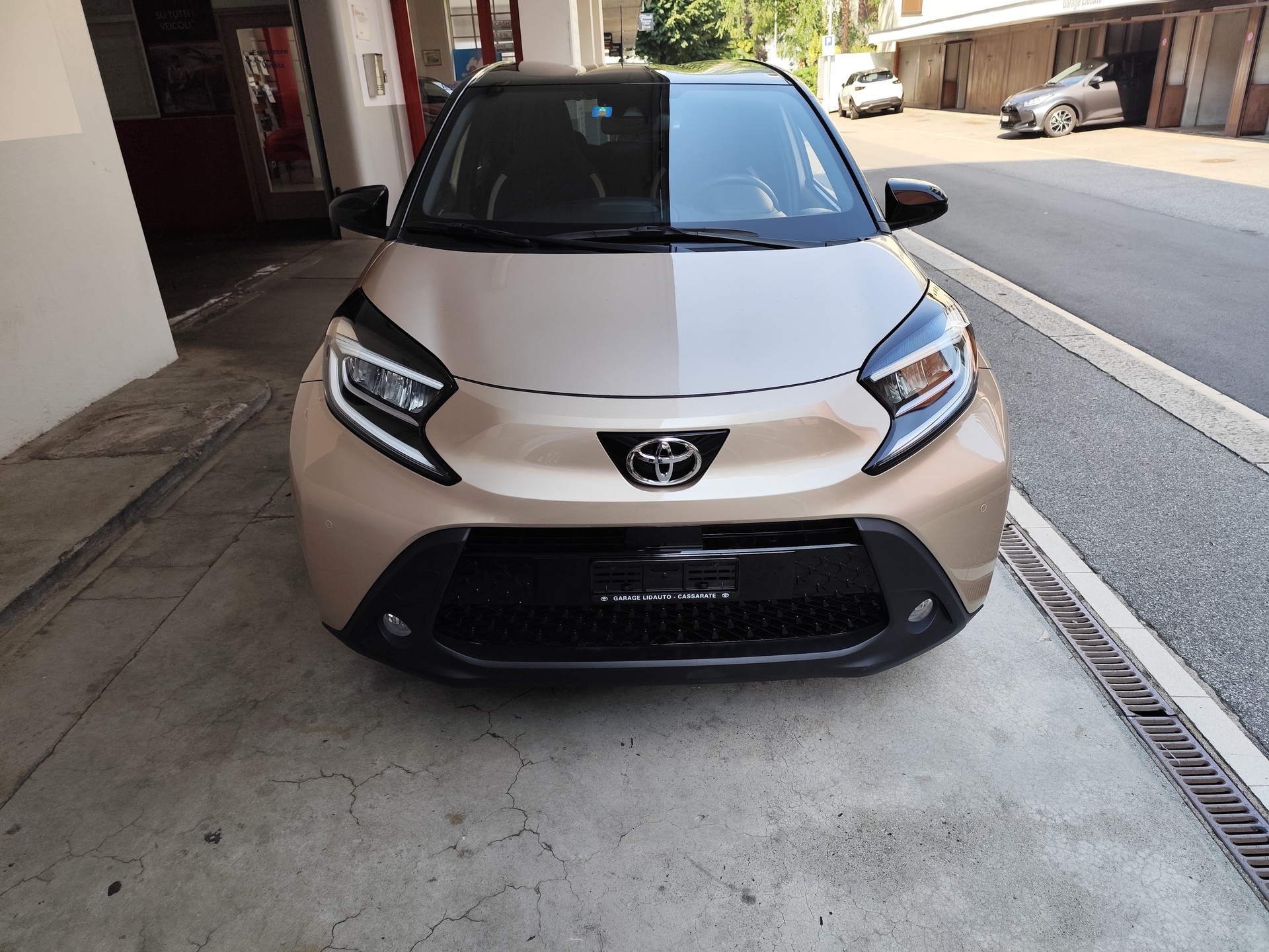 TOYOTA Aygo X 1.0 VVT-i Trend CVT-image-1
