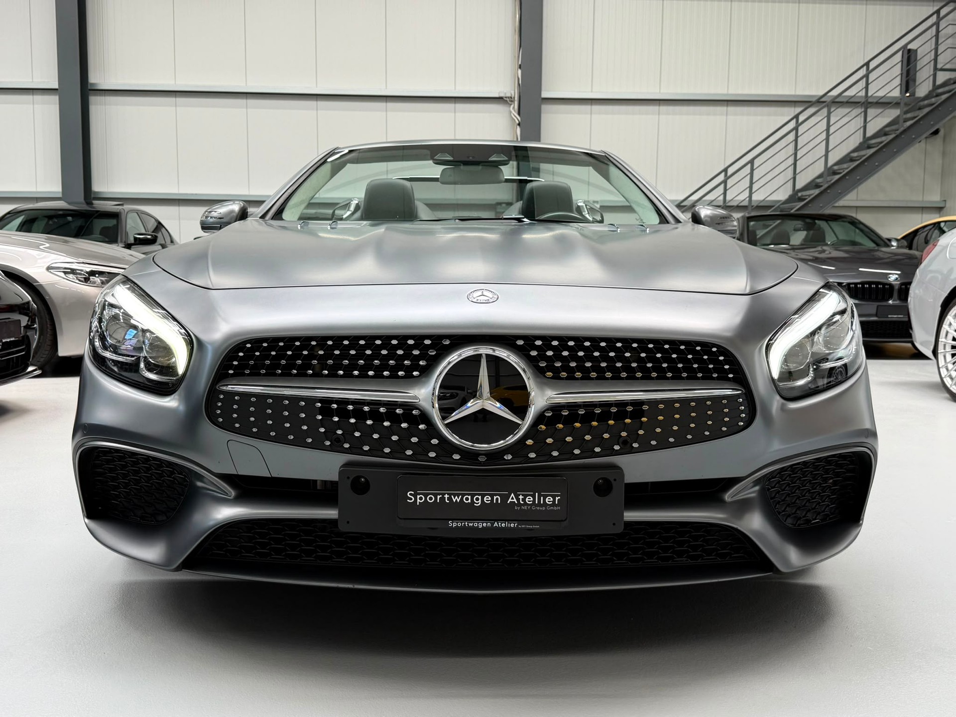 MERCEDES-BENZ SL 400 9G-Tronic AMG Line "Designo Grau Matt"-image-13