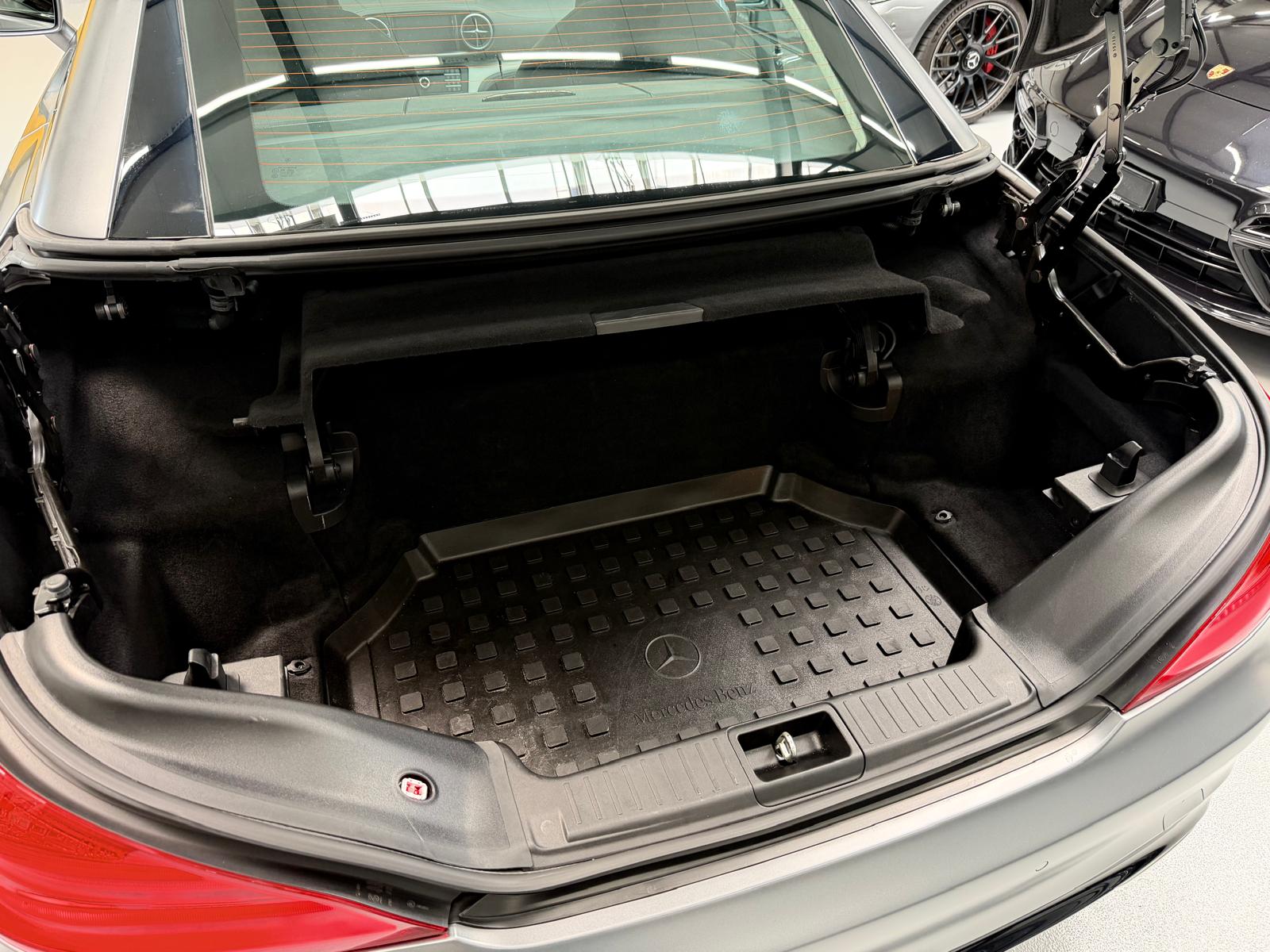 MERCEDES-BENZ SL 400 9G-Tronic AMG Line "Designo Grau Matt"-image-24