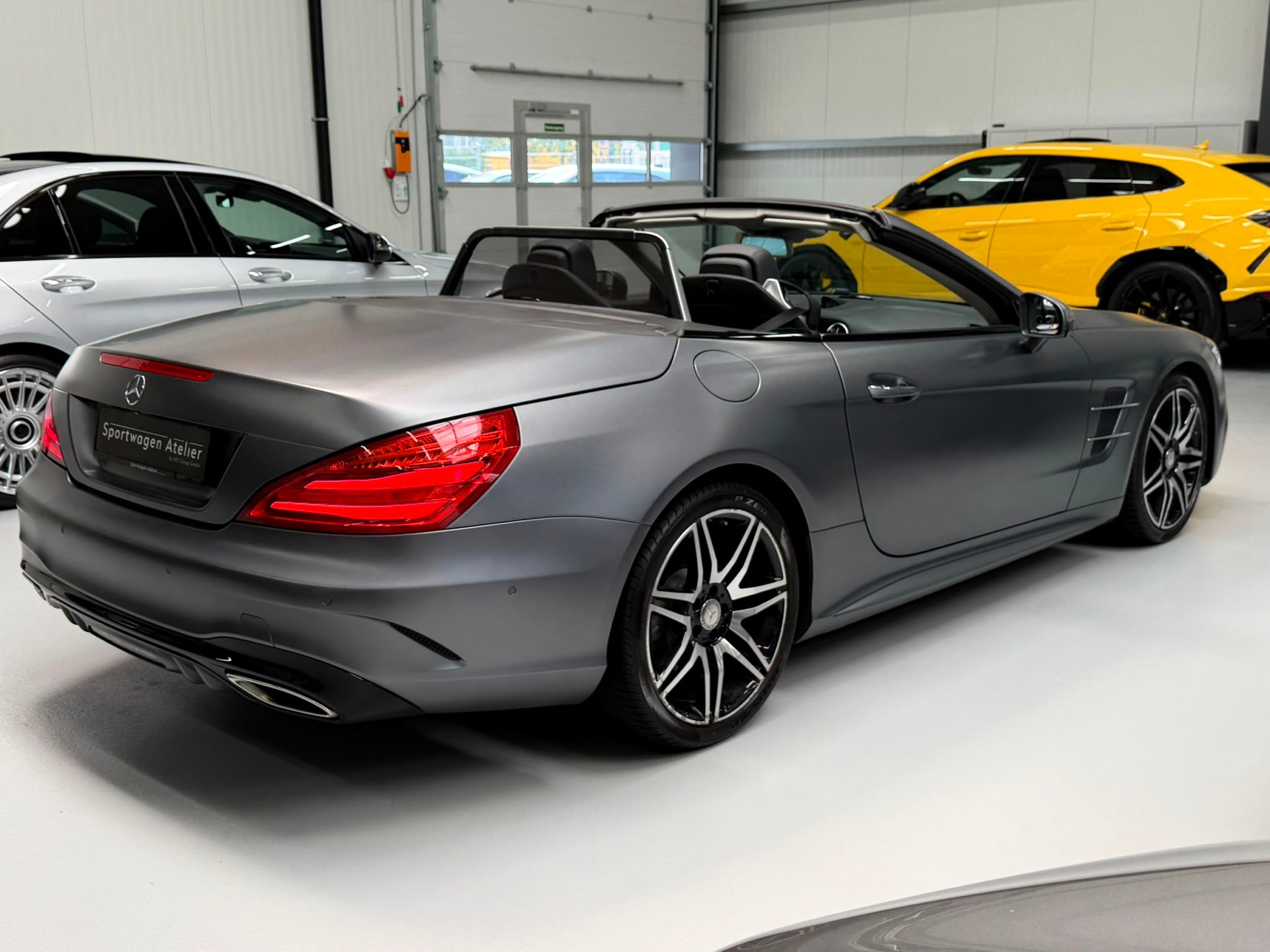 MERCEDES-BENZ SL 400 9G-Tronic AMG Line "Designo Grau Matt"-image-8