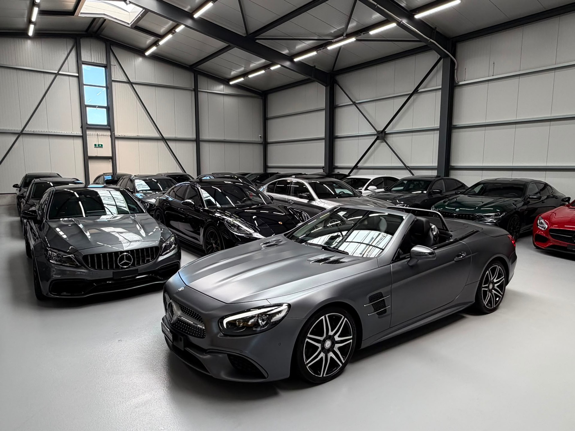 MERCEDES-BENZ SL 400 9G-Tronic AMG Line "Designo Grau Matt"-image-2