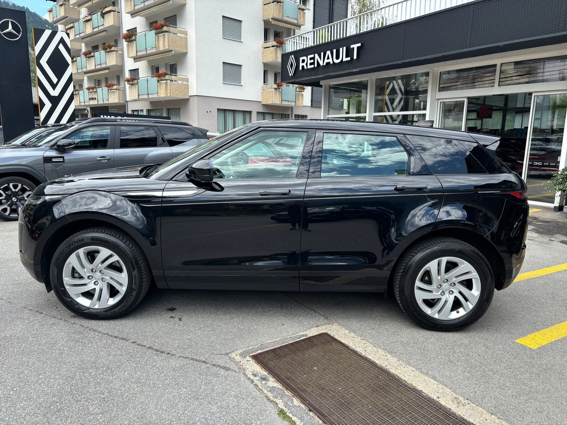 LAND ROVER Evoque D 150 S-image-4